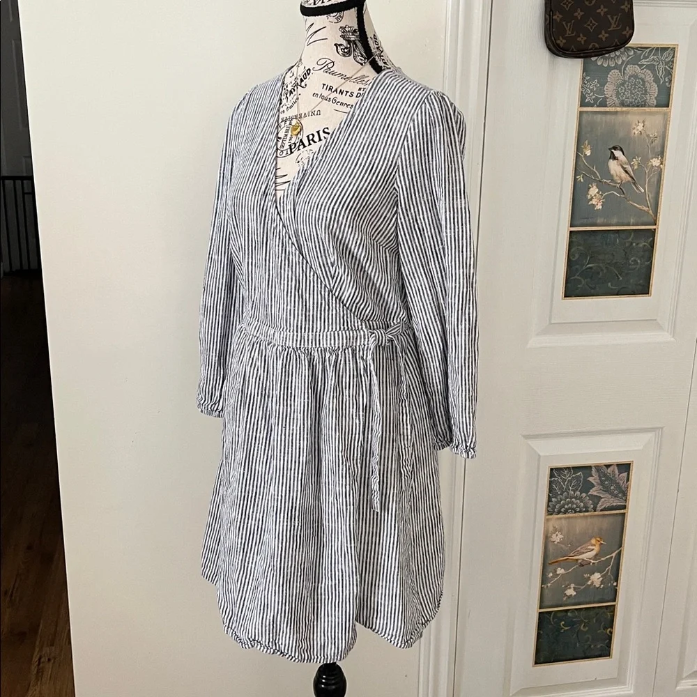 Old Navy Blue & White Striped Long Sleeve V-Neck Dress - Picture 3 of 13